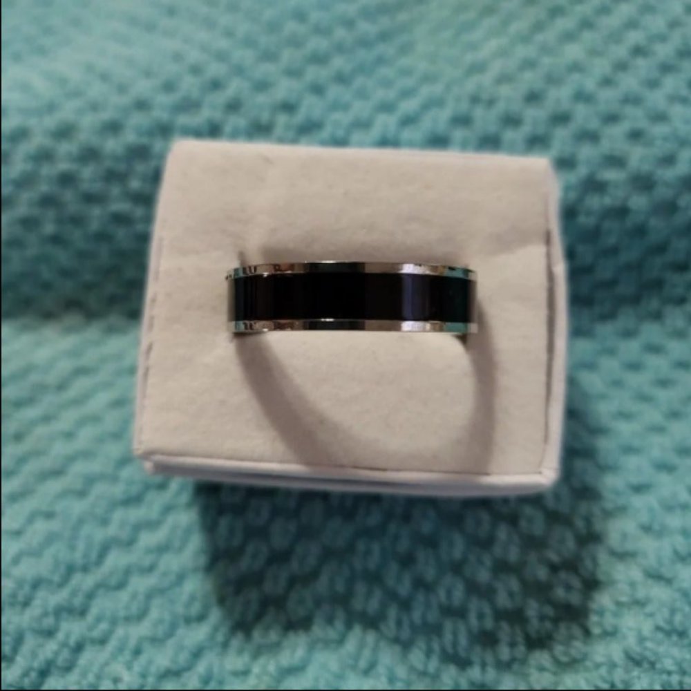 Black Titanium Men’s Band • 6mm • NWOT • Modern Heavyweight Shine